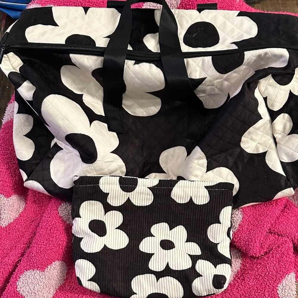 Floral Black and White Tote & Makeup Bag - Picture 1 of 1
